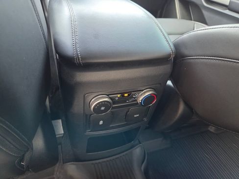 Used 2021 Ford Explorer XLT w/ Equipment Group 202A RWD image 7