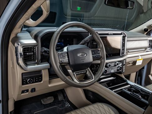 Used 2026 Ford F350 Platinum w/ Platinum Plus Package AWD/4WD image 17