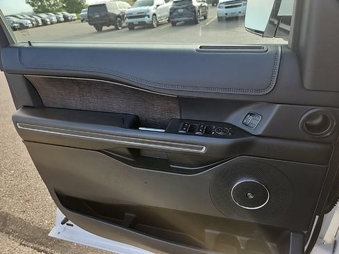 Used 2018 Ford Expedition Max Limited w/ Equipment Group 302A AWD/4WD image 29