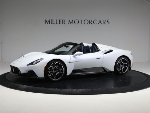 Used 2023 Maserati MC20 Spyder RWD image 2