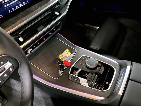 Used 2026 BMW X5 xDrive40i image 17