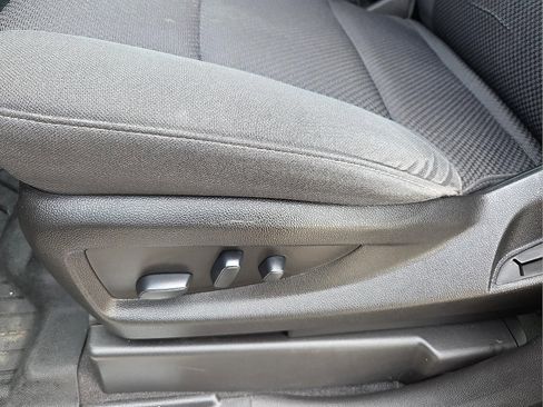Used 2018 Chevrolet Silverado 1500 LT w/ Texas Edition AWD/4WD image 14