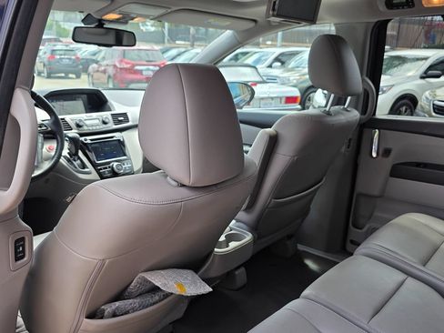 Used 2017 Honda Odyssey Touring image 29