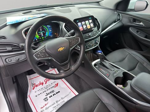 Used 2018 Chevrolet Volt Premier w/ Driver Confidence Package image 6