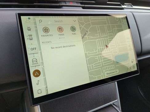 New 2026 Land Rover Range Rover SE image 29