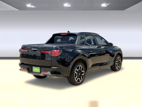 Used 2025 Hyundai Santa Cruz Limited AWD/4WD image 9