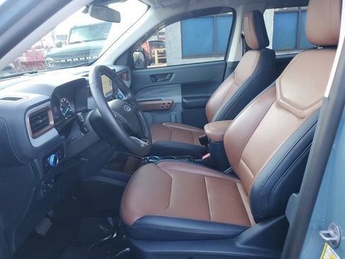 Used 2023 Ford Maverick Lariat w/ Lariat Luxury Package image 16