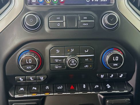 Used 2020 Chevrolet Silverado 1500 LTZ w/ LTZ Plus Package RWD image 16