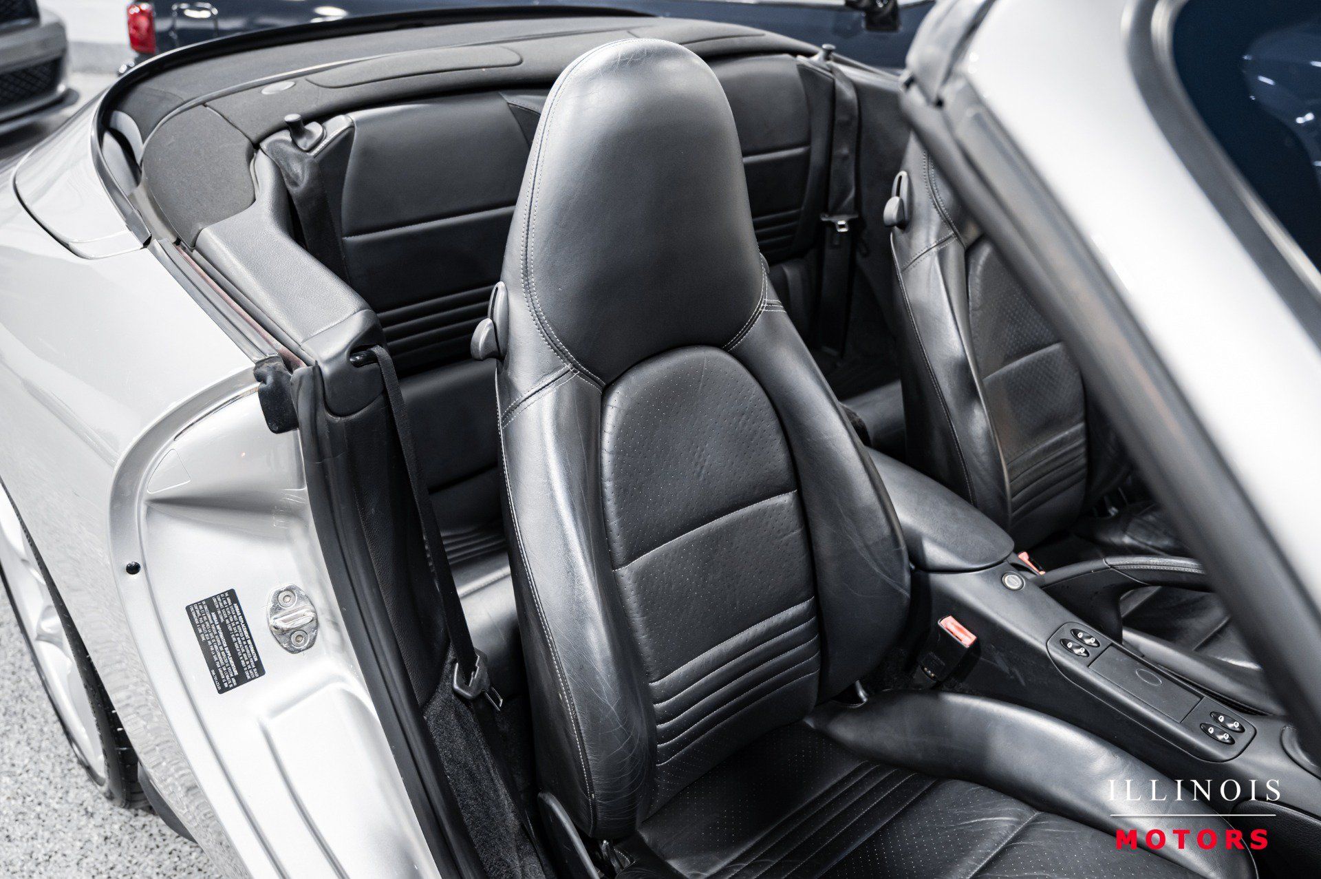 Used 2002 Porsche 911 Carrera RWD image 30