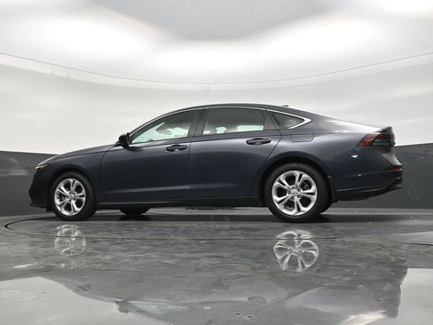 Used 2025 Honda Accord LX image 20