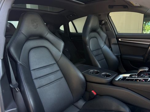 Used 2022 Porsche Panamera 4 Platinum Edition AWD/4WD image 40