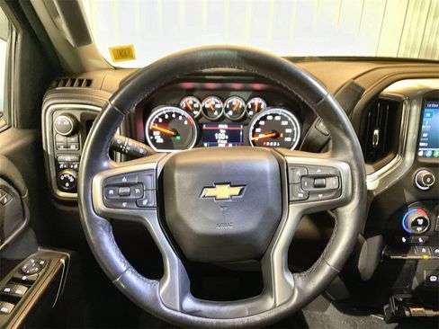 Used 2022 Chevrolet Silverado 1500 LT image 11