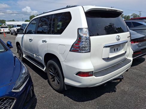 Used 2018 Lexus GX 460 Premium w/ Premium Package AWD/4WD image 4