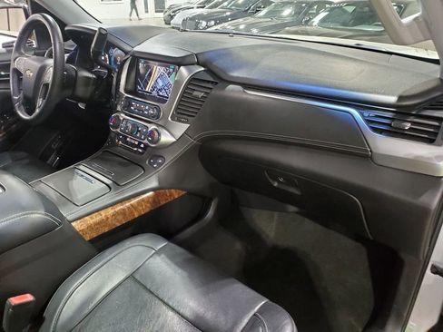 Used 2017 Chevrolet Suburban Premier image 15