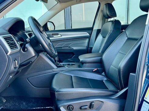 Used 2021 Volkswagen Atlas SE w/ Panoramic Sunroof Package FWD image 13