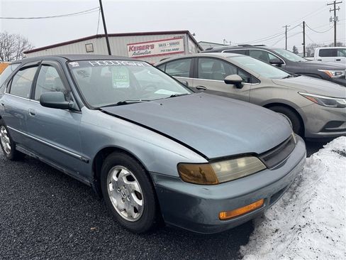 Used 1996 Honda Accord LX image 2