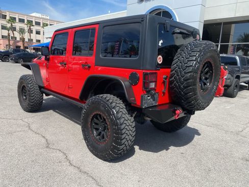 Used 2014 Jeep Wrangler Unlimited Rubicon w/ Connectivity Group image 10