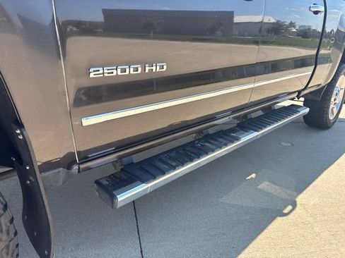 Used 2019 Chevrolet Silverado 2500 LTZ w/ Vortec Plus Package AWD/4WD image 41