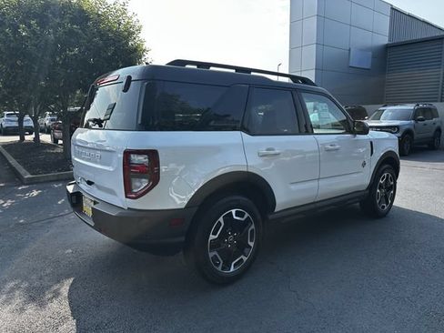 Certified 2022 Ford Bronco Sport Outer Banks w/ Tech Package AWD/4WD image 11