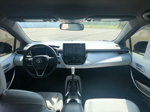 Used 2022 Toyota Corolla XSE FWD image 12