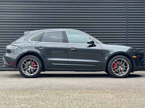 Certified 2023 Porsche Macan S AWD/4WD image 9