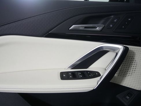 New 2026 BMW X2 xDrive28i w/ Technology Package image 8