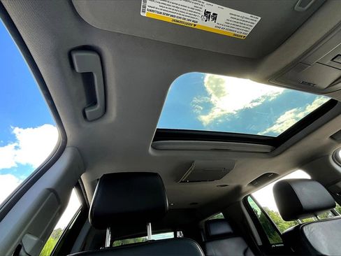 Used 2016 GMC Yukon SLT w/ Open Road Package image 21