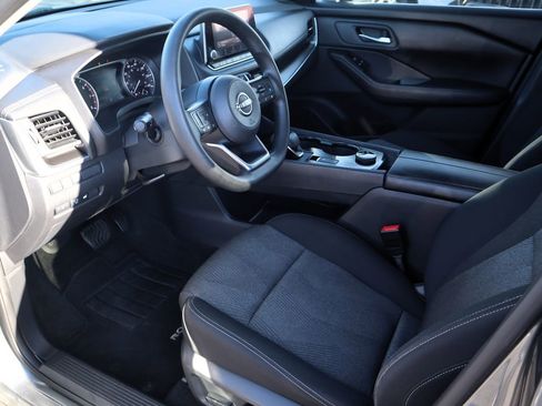 Used 2024 Nissan Rogue SV image 13