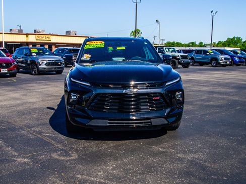 Used 2024 Chevrolet Blazer RS w/ LPO, Floor Liner Package FWD image 2