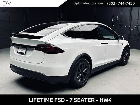 Used 2025 Tesla Model X AWD/4WD image 6