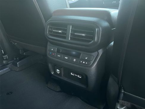 Used 2023 Honda Pilot Elite image 33