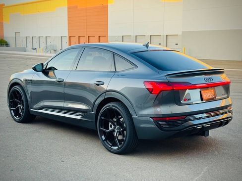 Used 2024 Audi Q8 e-tron Premium AWD/4WD image 4