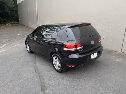 Used 2013 Volkswagen Golf 4-Door FWD image 4