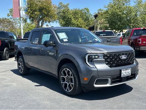 Used 2025 Ford Maverick Lariat AWD/4WD image 3
