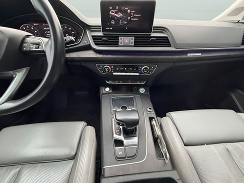 Used 2018 Audi Q5 Prestige w/ Prestige Package image 14