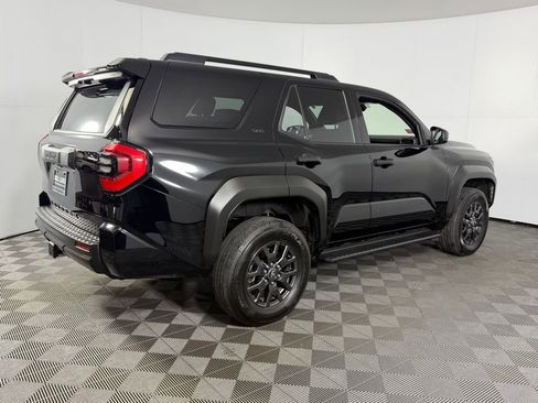 Used 2025 Toyota 4Runner SR5 image 5