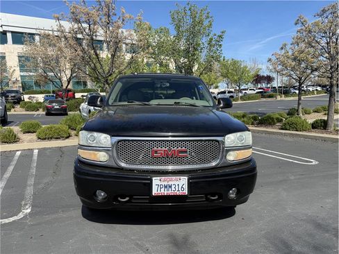 Used 2004 GMC Yukon Denali image 8