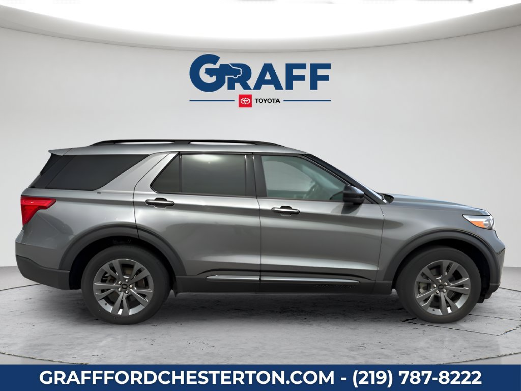 Used 2023 Ford Explorer XLT w/ Equipment Group 202A AWD/4WD image 5