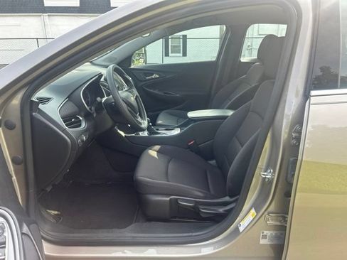 Used 2022 Chevrolet Malibu LS FWD image 7