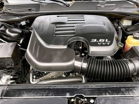 Used 2021 Dodge Challenger SXT w/ Blacktop Package image 27