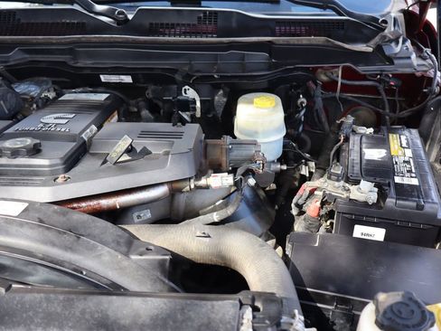 Used 2018 RAM 3500 Big Horn image 39