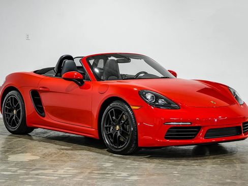 Used 2019 Porsche 718 Boxster image 8