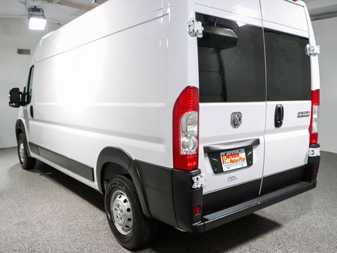 Used 2023 RAM ProMaster 2500 FWD image 9