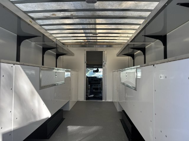 New 2026 Ford E-450 and Econoline 450 Super Duty w/ Power Equipment Group RWD image 16
