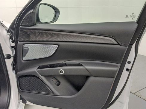 Used 2024 Maserati Grecale GT image 76