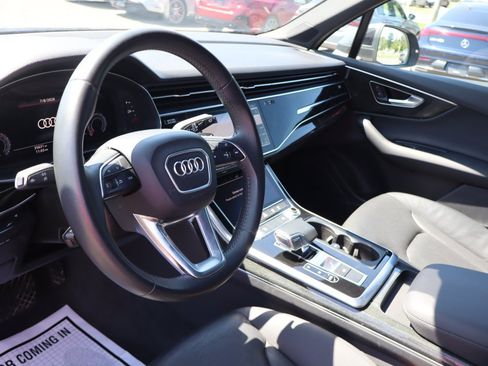 Used 2020 Audi Q7 3.0T Premium Plus w/ Premium Plus Package AWD/4WD image 9