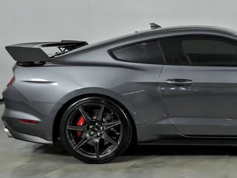 Used 2021 Ford Mustang Shelby GT500 w/ Carbon Fiber Track Pack RWD image 13