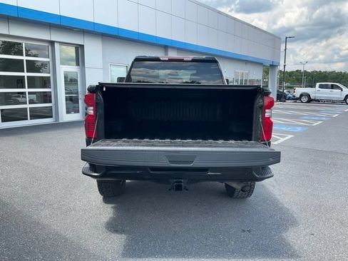 Used 2025 Chevrolet Silverado 2500 Custom w/ Custom Value Package AWD/4WD image 18