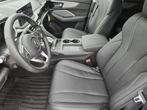 New 2026 Acura MDX SH-AWD image 9