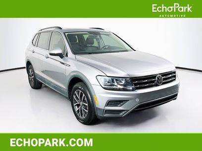 Used 2019 Volkswagen Tiguan SE w/ Panoramic Sunroof Package